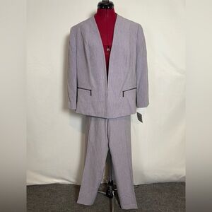 NWT Kasper Pantsuit Women's Size 16 Lilac Frost 2-Piece Set Blazer & Pants